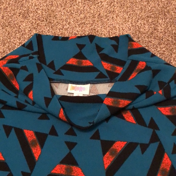 Small Lularoe Cassie NWT - Picture 2 of 4